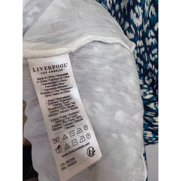 Liverpool Los Angeles Sz SM Maxi Dress with Pockets Blues and White Print Classy - Picture 3 of 5